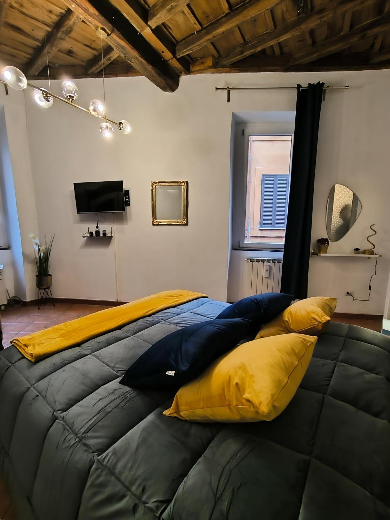 Crezy House Trilussa Apartment *